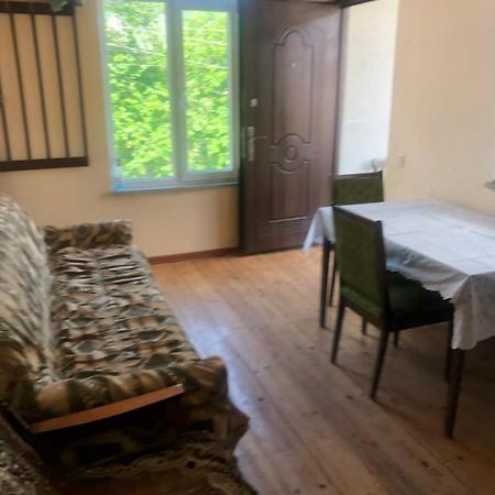 L&A Guest House Горис Екстериор снимка