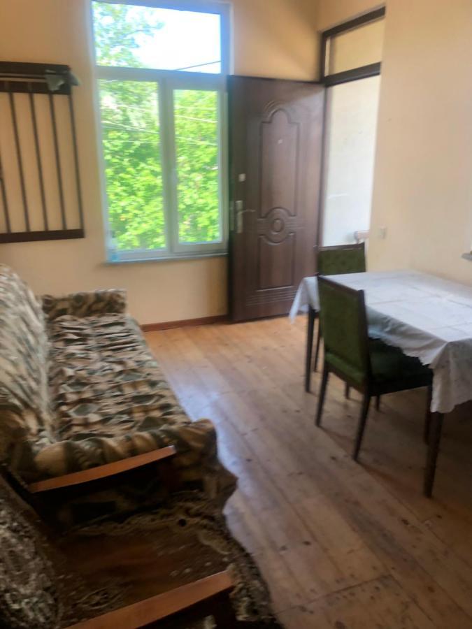 L&A Guest House Горис Екстериор снимка